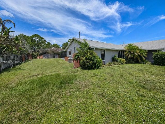 2 of 27 - 5601 Paleo Pines Circle, Fort Pierce, FL
