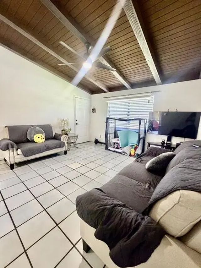 5 of 13 - 419 Glenwood Drive, West Palm Beach, FL
