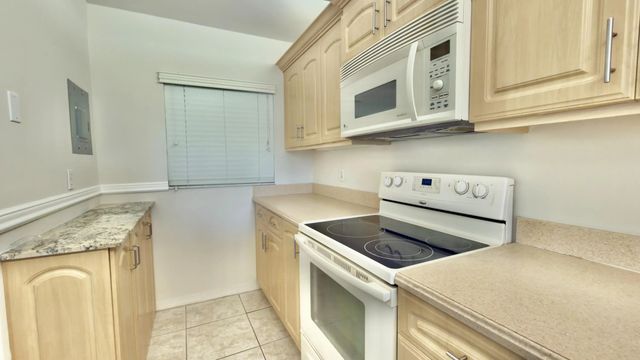 4 of 22 - 9311 Orange Grove Drive #402, Davie, FL