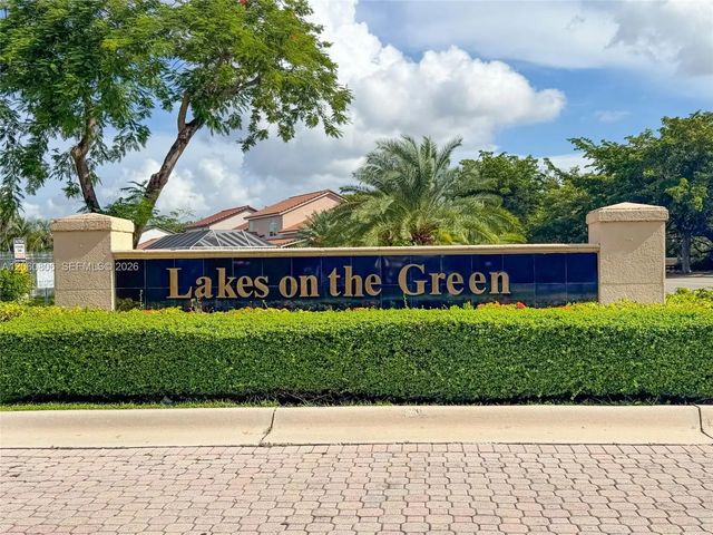 2 of 37 - 9011 Nw 193rd Terrace, Hialeah, FL