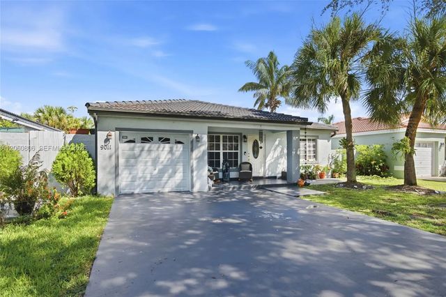 4 of 37 - 9011 Nw 193rd Terrace, Hialeah, FL