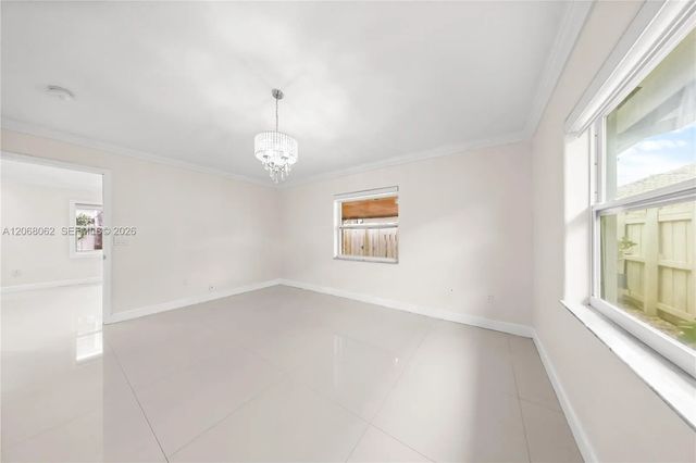 5 of 20 - 10033 Nw 126th Terrace, Hialeah Gardens, FL