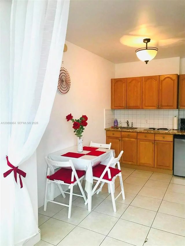 5 of 7 - 4040 Galt Ocean Drive #221, Fort Lauderdale, FL