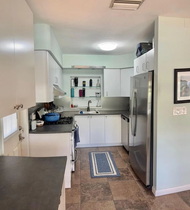 4 of 26 - 1200 Sw 21st Street, Fort Lauderdale, FL