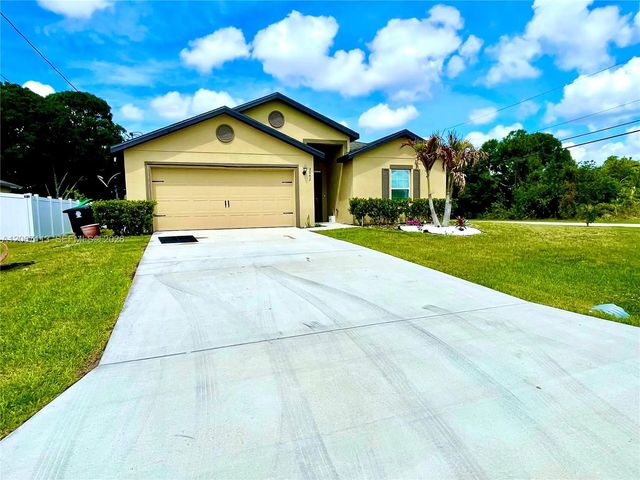 3 of 33 - 3902 Sw Brunswick Street, Port St. Lucie, FL