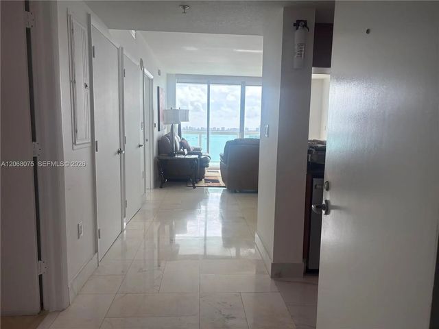 3 of 31 - 1800 N Bayshore Drive #3007, Miami, FL