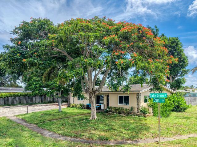 3 of 34 - 1510 Crest Drive, Lake Worth, FL