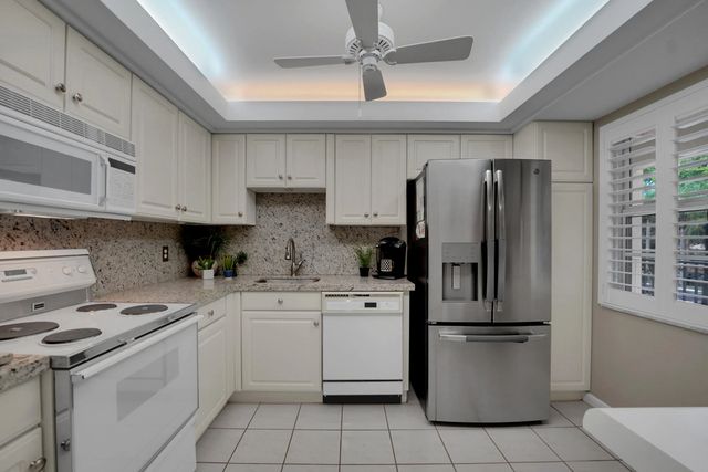 2 of 37 - 804 Cypress Grove Lane #210, Pompano Beach, FL