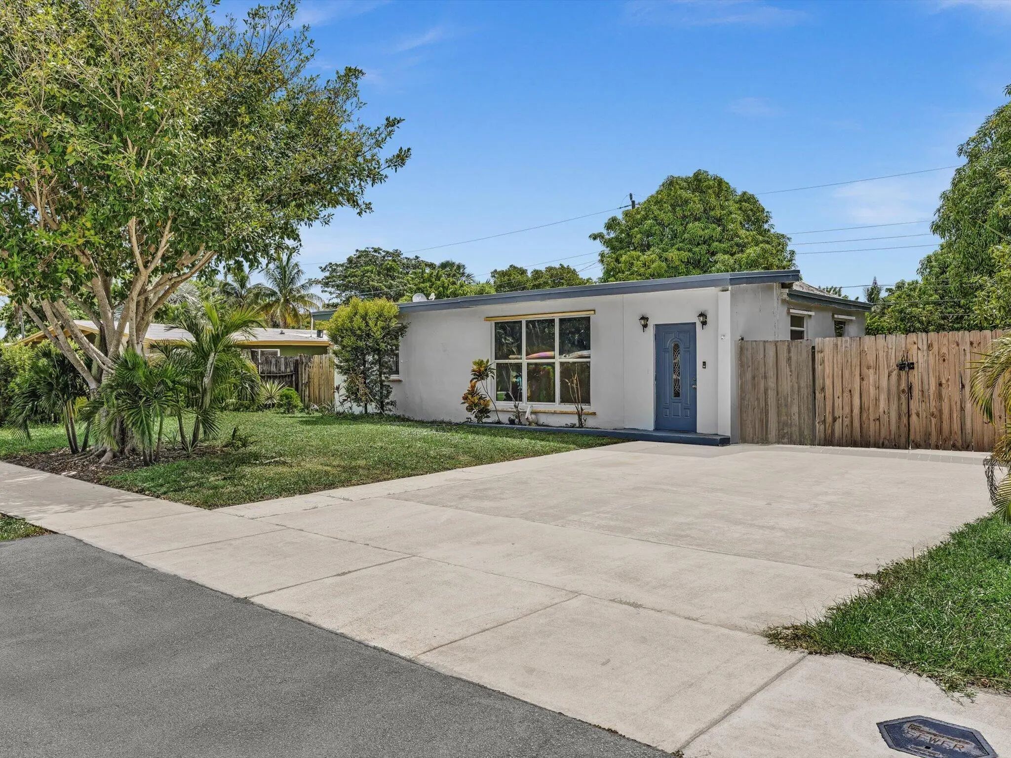 1580 Ne 43rd Court, Pompano Beach