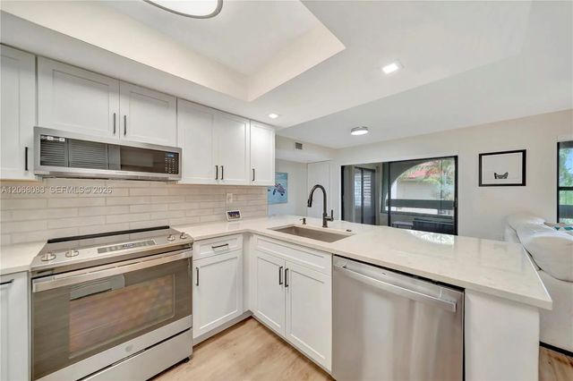 2 of 22 - 12455 Sw 93rd Terrace #403t, Miami, FL