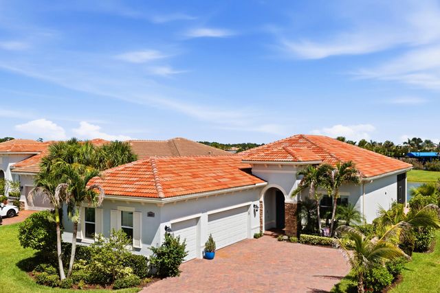 8635 Sw Carrara Way, Port St. Lucie