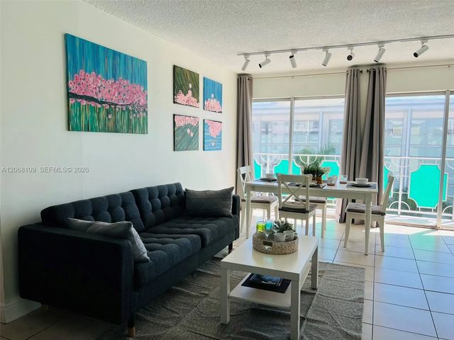 3 of 38 - 1732 Meridian Avenue #701, Miami Beach, FL