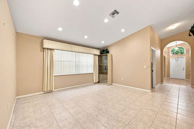 3 of 31 - 6778 Columbia Avenue, Lake Worth, FL