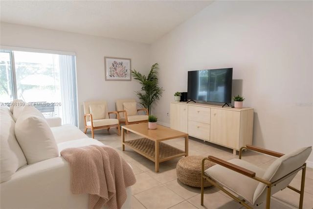 3 of 25 - 1085 Indian Ridge Trail E, Kissimmee, FL