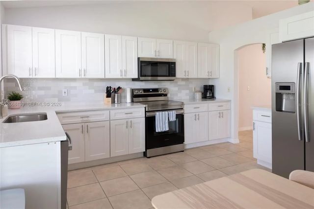 4 of 25 - 1085 Indian Ridge Trail E, Kissimmee, FL