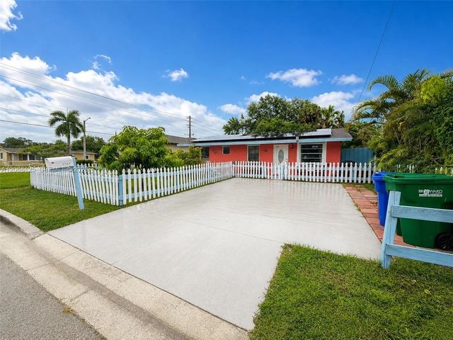 2745 Nw 7th Court, Fort Lauderdale