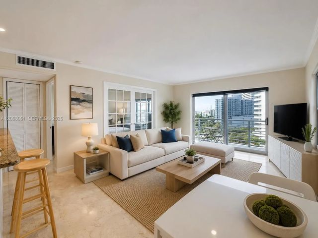 3 of 9 - 1450 Lincoln Road #1010, Miami Beach, FL