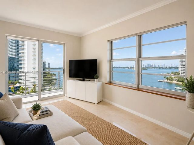 4 of 9 - 1450 Lincoln Road #1010, Miami Beach, FL