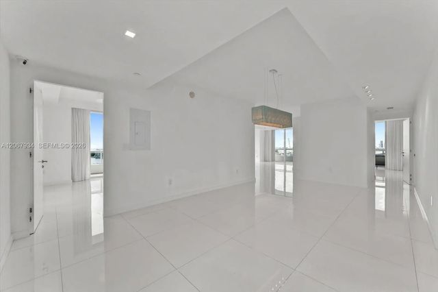 3 of 37 - 520 West Avenue #2101, Miami Beach, FL