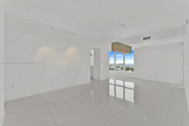 5 of 37 - 520 West Avenue #2101, Miami Beach, FL