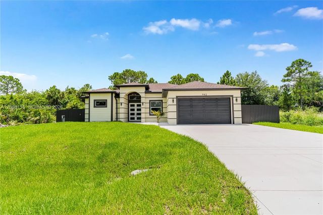 5 of 49 - 942 E Kanuga Street, Lehigh Acres, FL