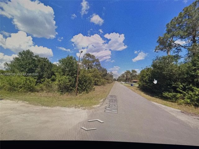 3 of 4 - 900 Michael Avenue, Lehigh Acres, FL