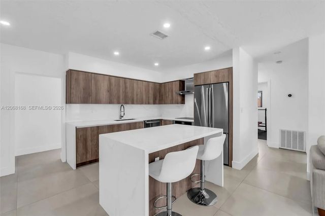 4 of 31 - 1524 Ne 14th Terrace, Fort Lauderdale, FL
