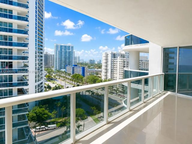 3 of 14 - 1800 S Ocean Drive #1405, Hallandale Beach, FL