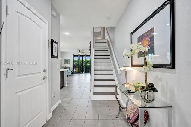 4 of 58 - 4204 N Dixie Highway #1, Oakland Park, FL
