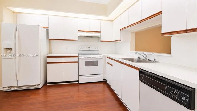 700 Sw 128th Avenue #209c, Pembroke Pines