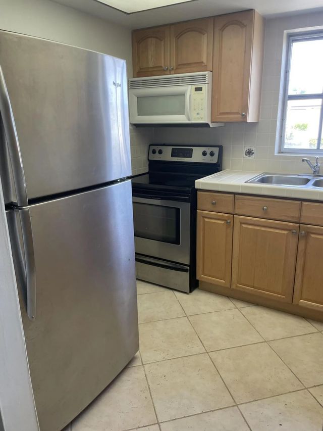 4 of 32 - 2965 Ashley Drive W #c, West Palm Beach, FL