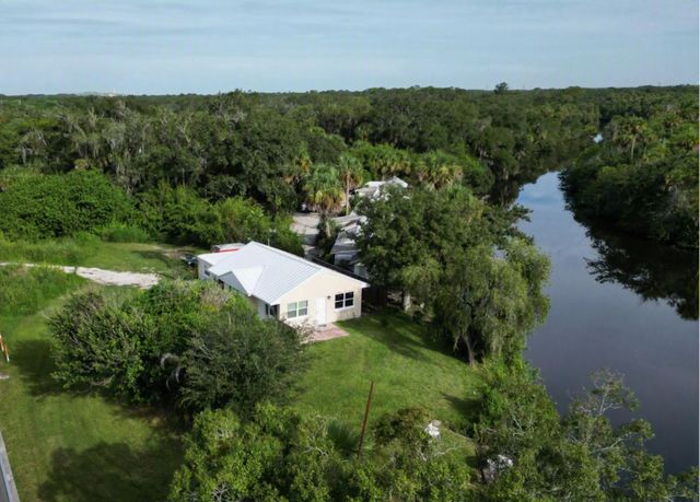 2 of 25 - 1764 W Midway, Fort Pierce, FL