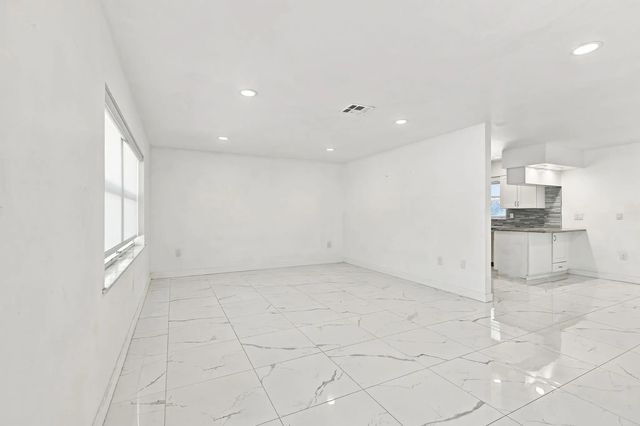 3 of 43 - 1935 Cypress Avenue, Fort Pierce, FL