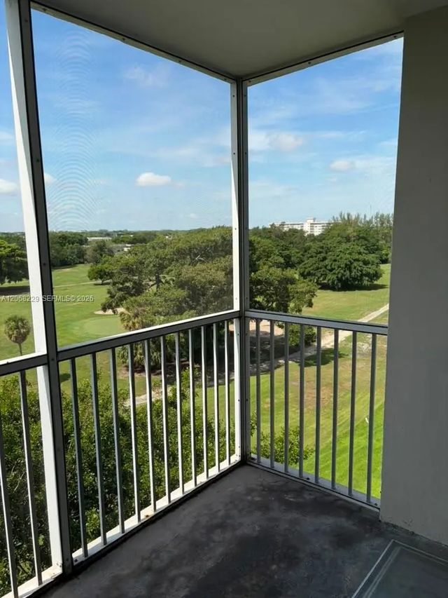 3050 N Palm Aire Drive #707, Pompano Beach