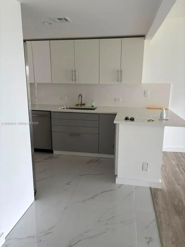5 of 16 - 3050 N Palm Aire Drive #707, Pompano Beach, FL