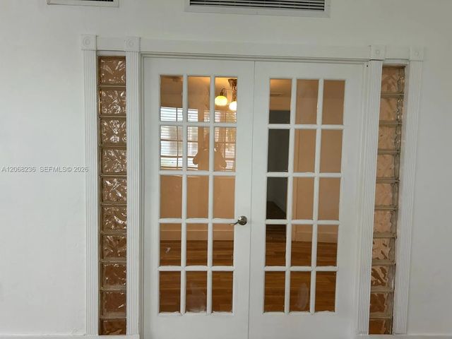 5 of 17 - 1605 Lenox Avenue #1605-3, Miami Beach, FL