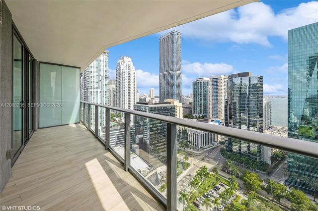 1300 S Miami Avenue #2504, Miami