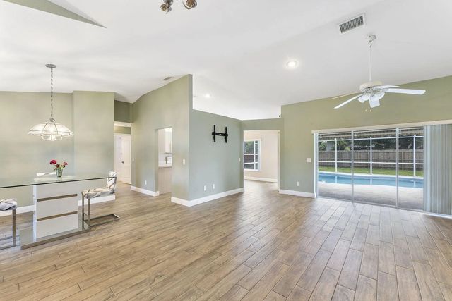 5 of 39 - 1632 Sw Alvaton Avenue, Port St. Lucie, FL