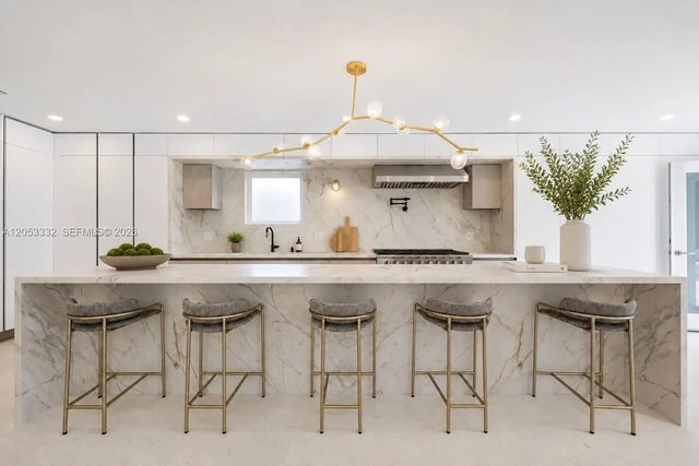 4 of 40 - 2273 Bayview Lane, North Miami, FL