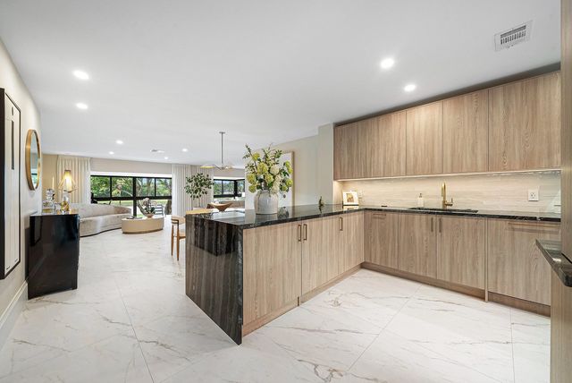 3 of 62 - 12 Southport Lane #d, Boynton Beach, FL