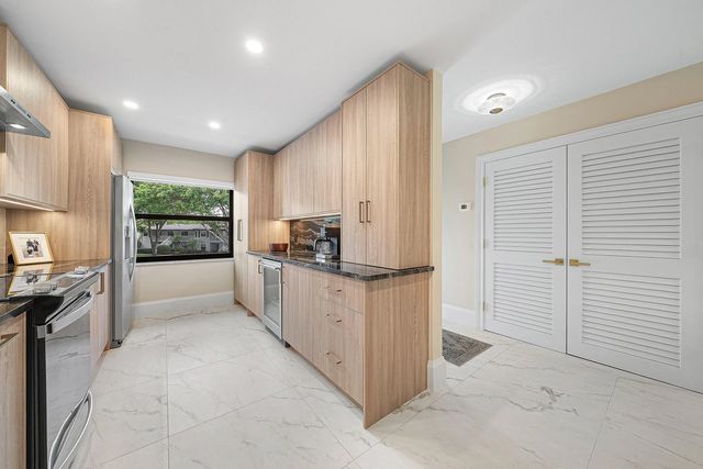 5 of 62 - 12 Southport Lane #d, Boynton Beach, FL