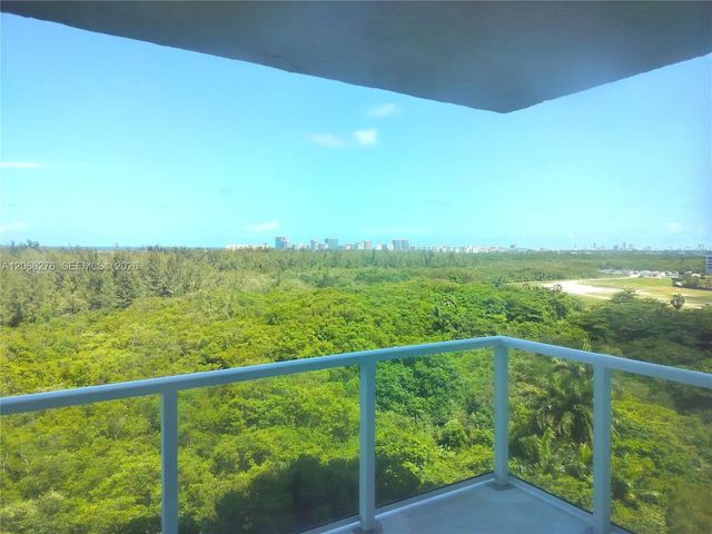 14951 Royal Oaks Lane #1006, North Miami