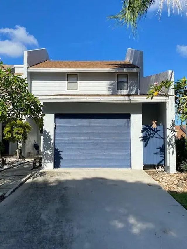 1701 Woodbridge Lakes Circle, West Palm Beach