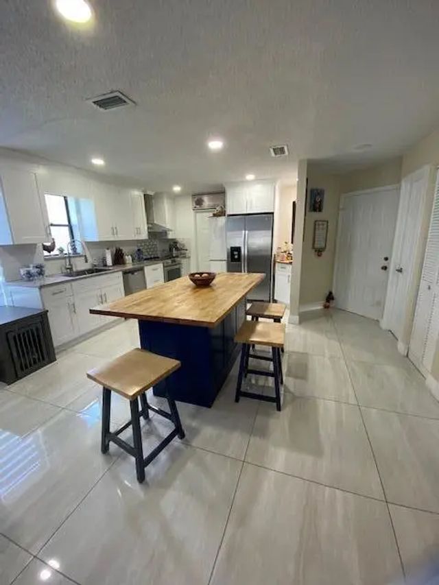 5 of 23 - 1701 Woodbridge Lakes Circle, West Palm Beach, FL