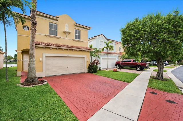 2 of 21 - 3710 Ne 22nd Place, Homestead, FL