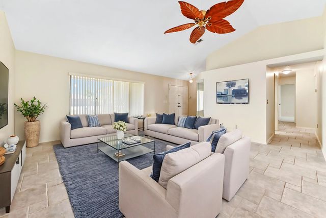 4 of 37 - 2525 Sw Grotto Circle, Port St. Lucie, FL