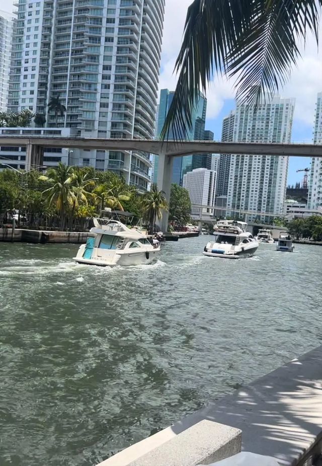 2 of 39 - 185 Sw 7th Street #1802, Miami, FL