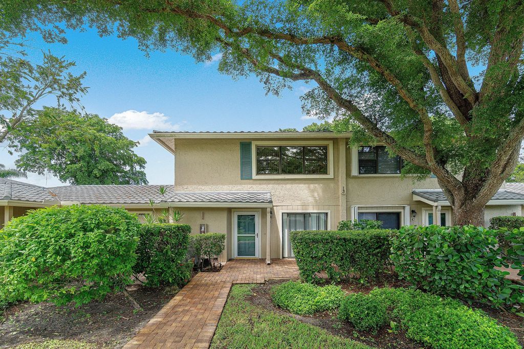 13 Westgate Lane #13b, Boynton Beach