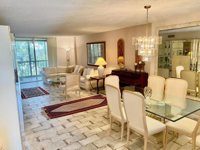5 of 21 - 4735 Lucerne Lakes Boulevard E #410, Lake Worth, FL