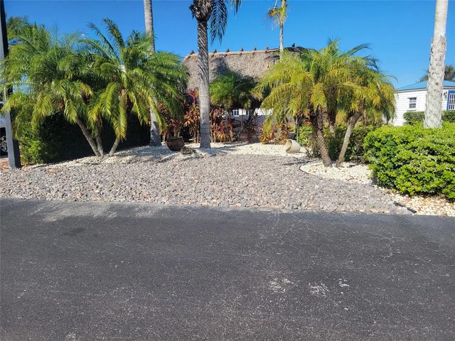605 Sw 40th Cove, Okeechobee